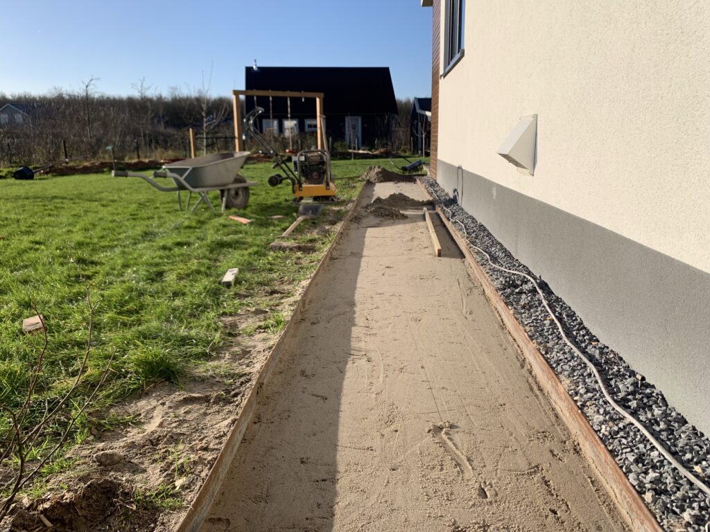 Bestrating laten ophogen