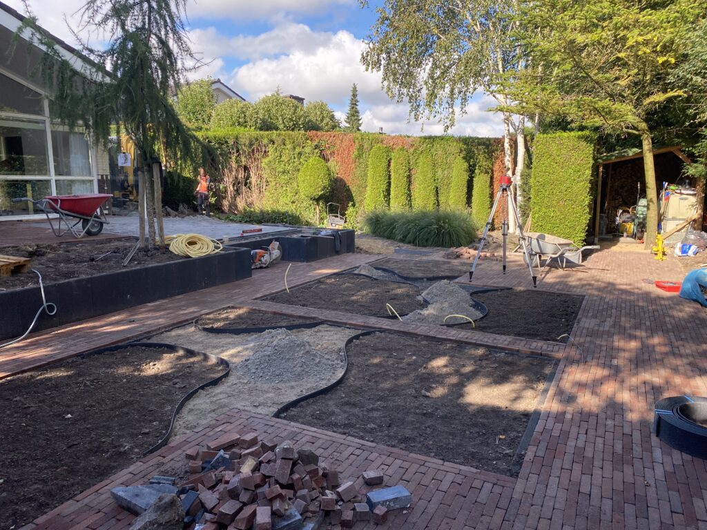 Volledige ontzegging in het aanleggen van een complete tuin in Almere