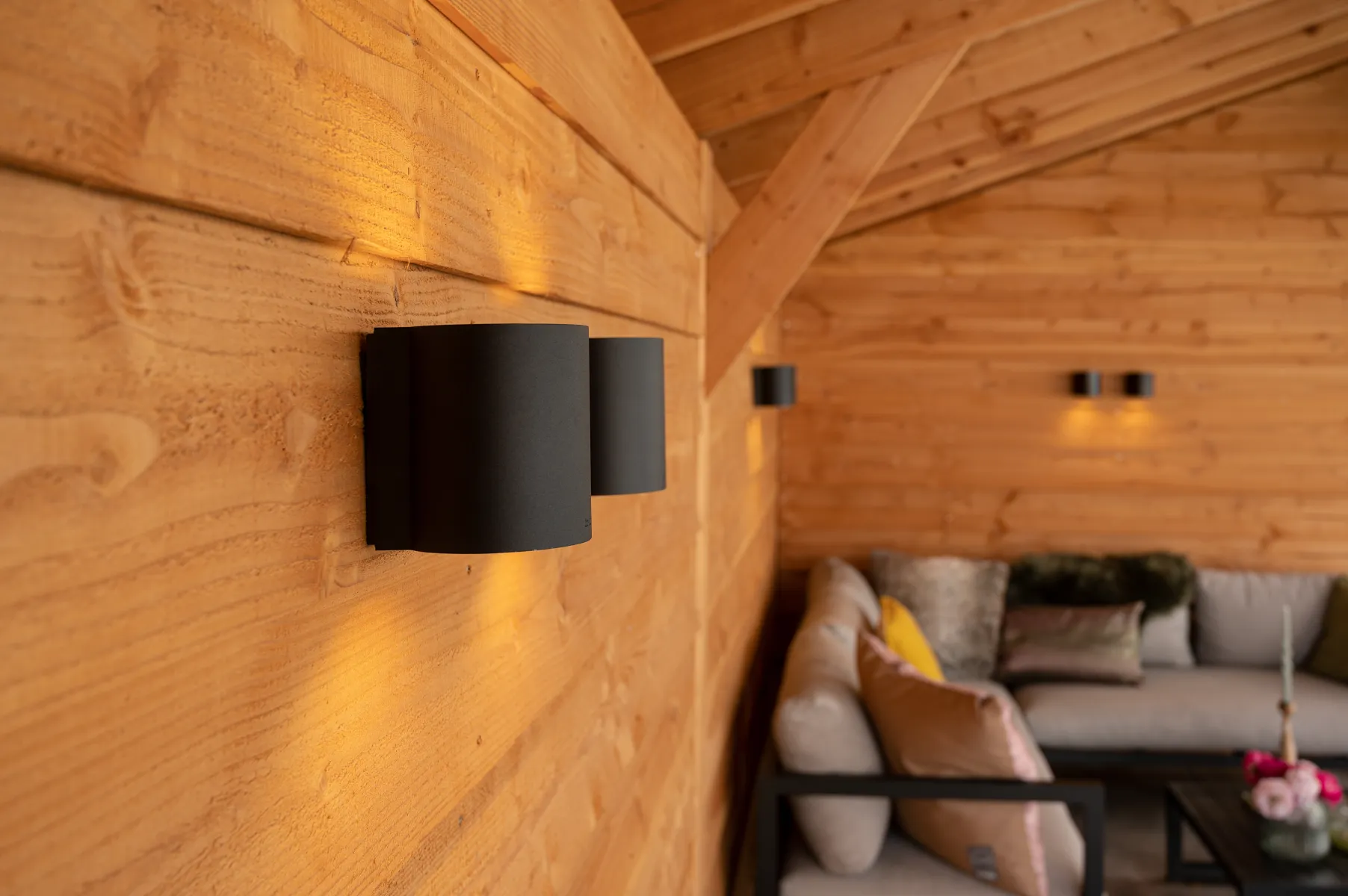 In-Lite Halo Up-Down Wall 12V - Black - Afbeelding 2